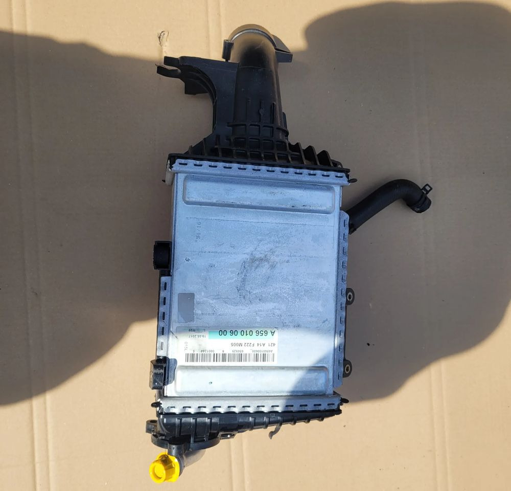 CHŁODNICA PŁYNU MERCEDES A6560100600 - المشعاع: صور 1 CHŁODNICA PŁYNU MERCEDES A6560100600 - المشعاع: صور 1