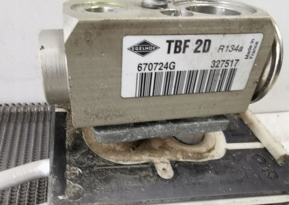 Chłodnica nagrzewnicy Mercedes actros mp4 - التدفئة / التهوية - شاحنة: صور 3 Chłodnica nagrzewnicy Mercedes actros mp4 - التدفئة / التهوية - شاحنة: صور 3