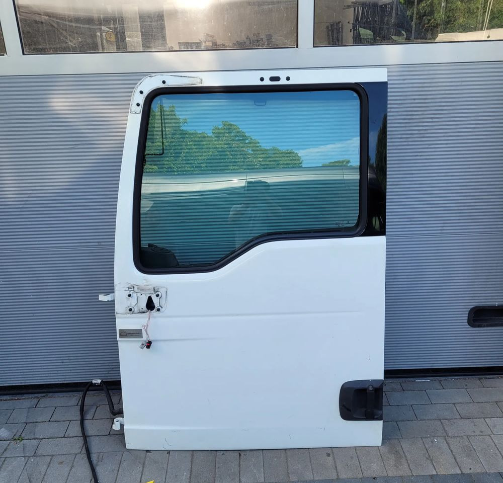 DRZWI MAN TGX LEWE LIFT RAL 9010 ORYGINAŁ CHWALIM116 - باب و قطع الغيار - شاحنة: صور 1 DRZWI MAN TGX LEWE LIFT RAL 9010 ORYGINAŁ CHWALIM116 - باب و قطع الغيار - شاحنة: صور 1