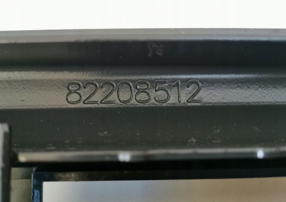 GRILL ATRAPA ŁAWKA VOLVO FH4 82208512 ORYGINAŁ - جلوپنجره - شاحنة: صور 5 GRILL ATRAPA ŁAWKA VOLVO FH4 82208512 ORYGINAŁ - جلوپنجره - شاحنة: صور 5