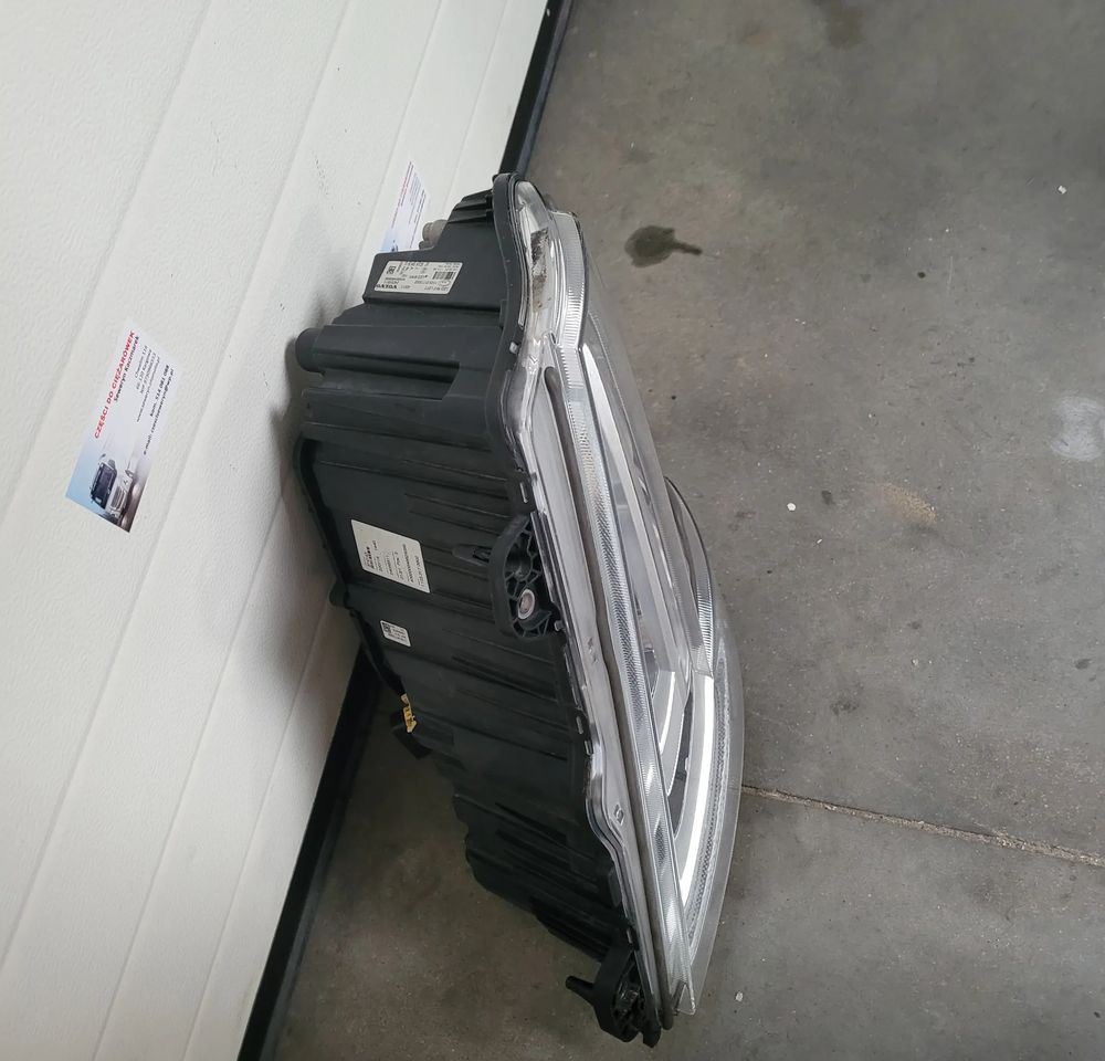 LAMPA LED LH VOLVO FH5 ORYGINAŁ 24056511 CHWALIM116 - أضواء - شاحنة: صور 2 LAMPA LED LH VOLVO FH5 ORYGINAŁ 24056511 CHWALIM116 - أضواء - شاحنة: صور 2