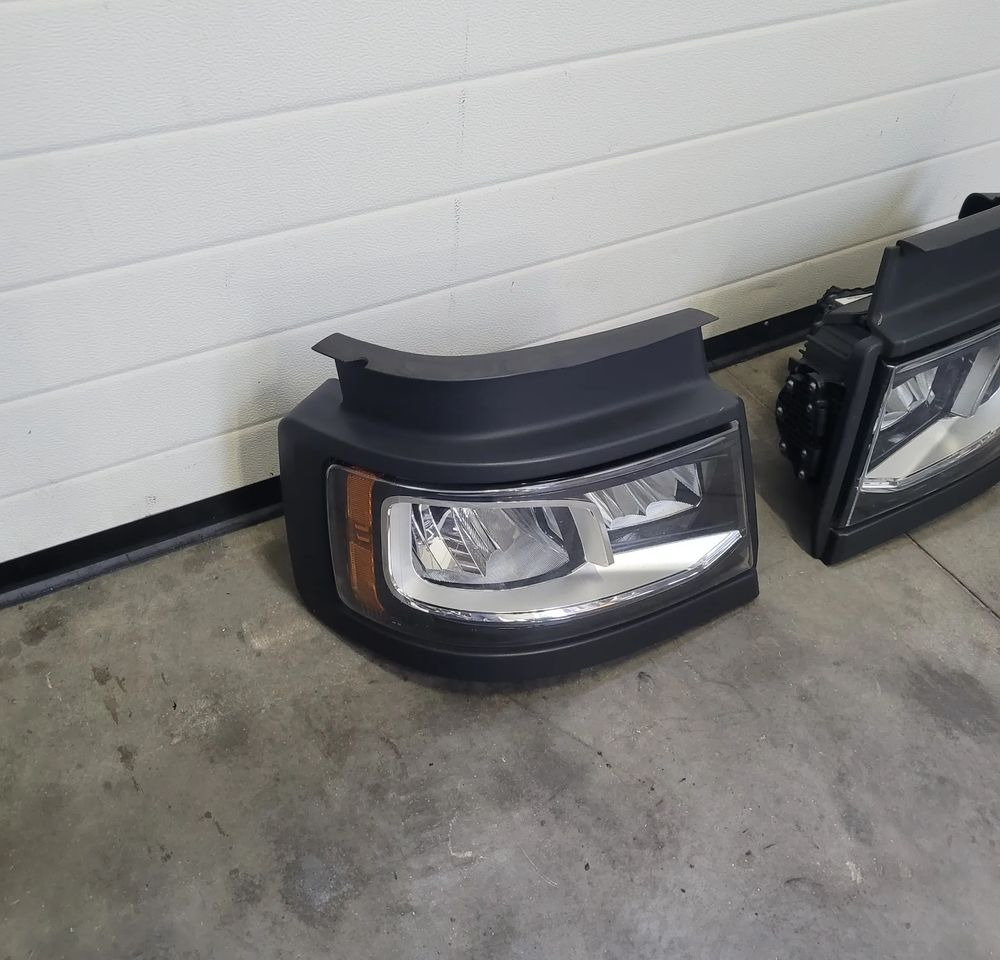 LAMPA LED SCANIA R NGT 2655849 2655848 RH/LH CHWALIM116 - أضواء - شاحنة: صور 3 LAMPA LED SCANIA R NGT 2655849 2655848 RH/LH CHWALIM116 - أضواء - شاحنة: صور 3