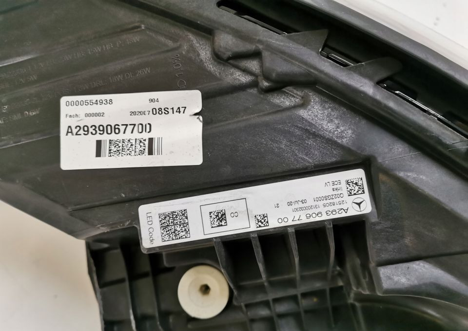 LAMPA MERCEDES EQC A 2939067700 ORYGINAŁ - كشافات: صور 3 LAMPA MERCEDES EQC A 2939067700 ORYGINAŁ - كشافات: صور 3