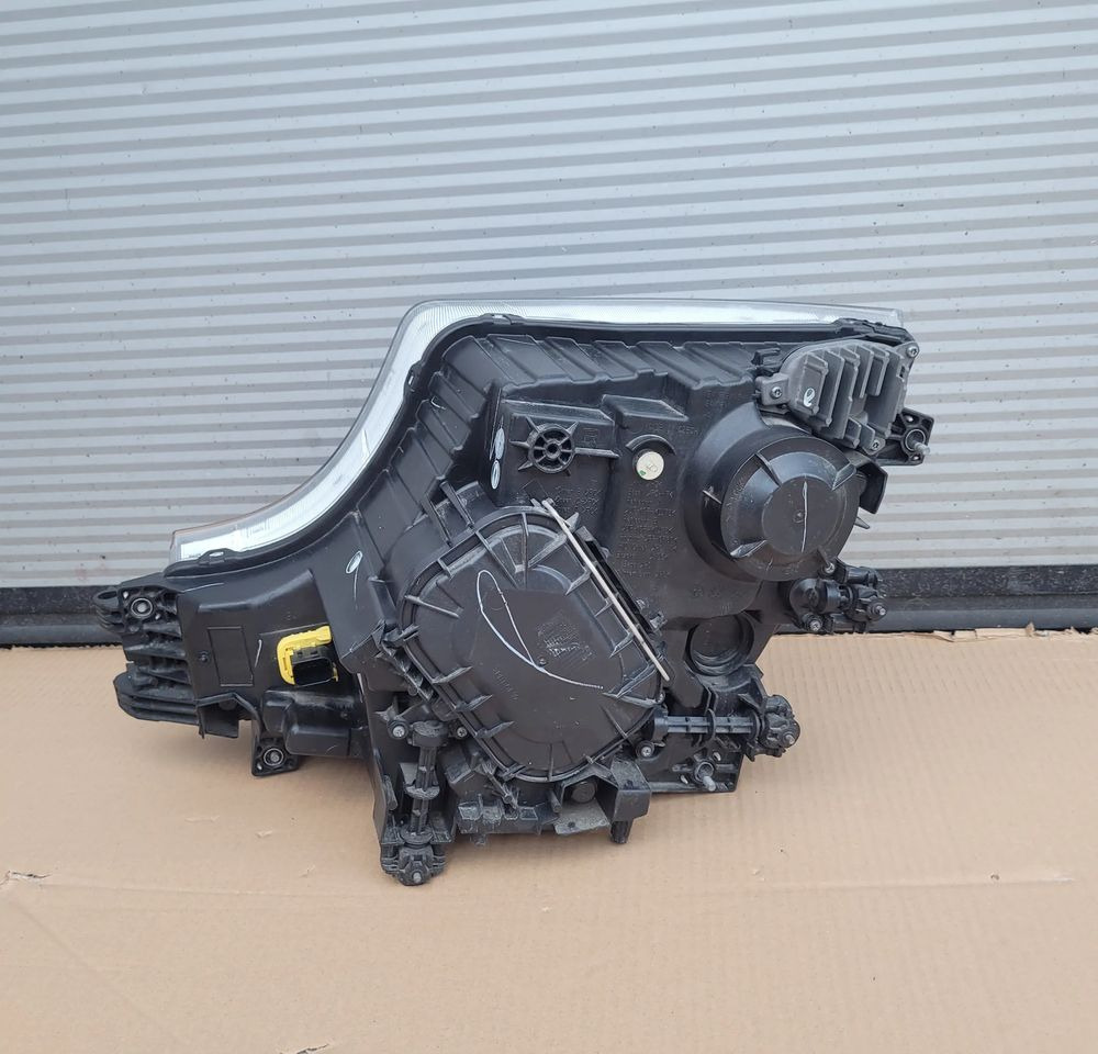 LAMPA PRAWA MERCEDES ACTROS MP5 ORYGINAŁ A9618204139 CHWALIM116 - أضواء - شاحنة: صور 2 LAMPA PRAWA MERCEDES ACTROS MP5 ORYGINAŁ A9618204139 CHWALIM116 - أضواء - شاحنة: صور 2