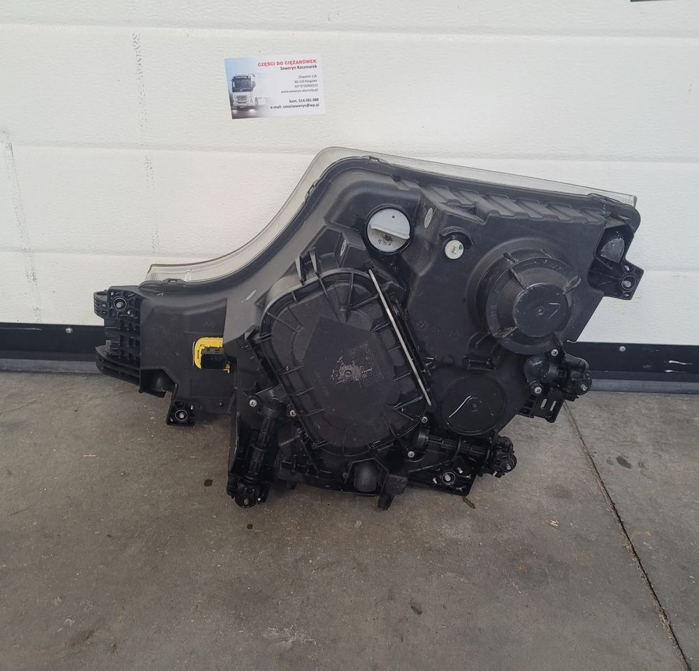 LAMPA RH MERCEDES ACTROS MP4 A9608200339 CHWALIM116 - أضواء - شاحنة: صور 3 LAMPA RH MERCEDES ACTROS MP4 A9608200339 CHWALIM116 - أضواء - شاحنة: صور 3