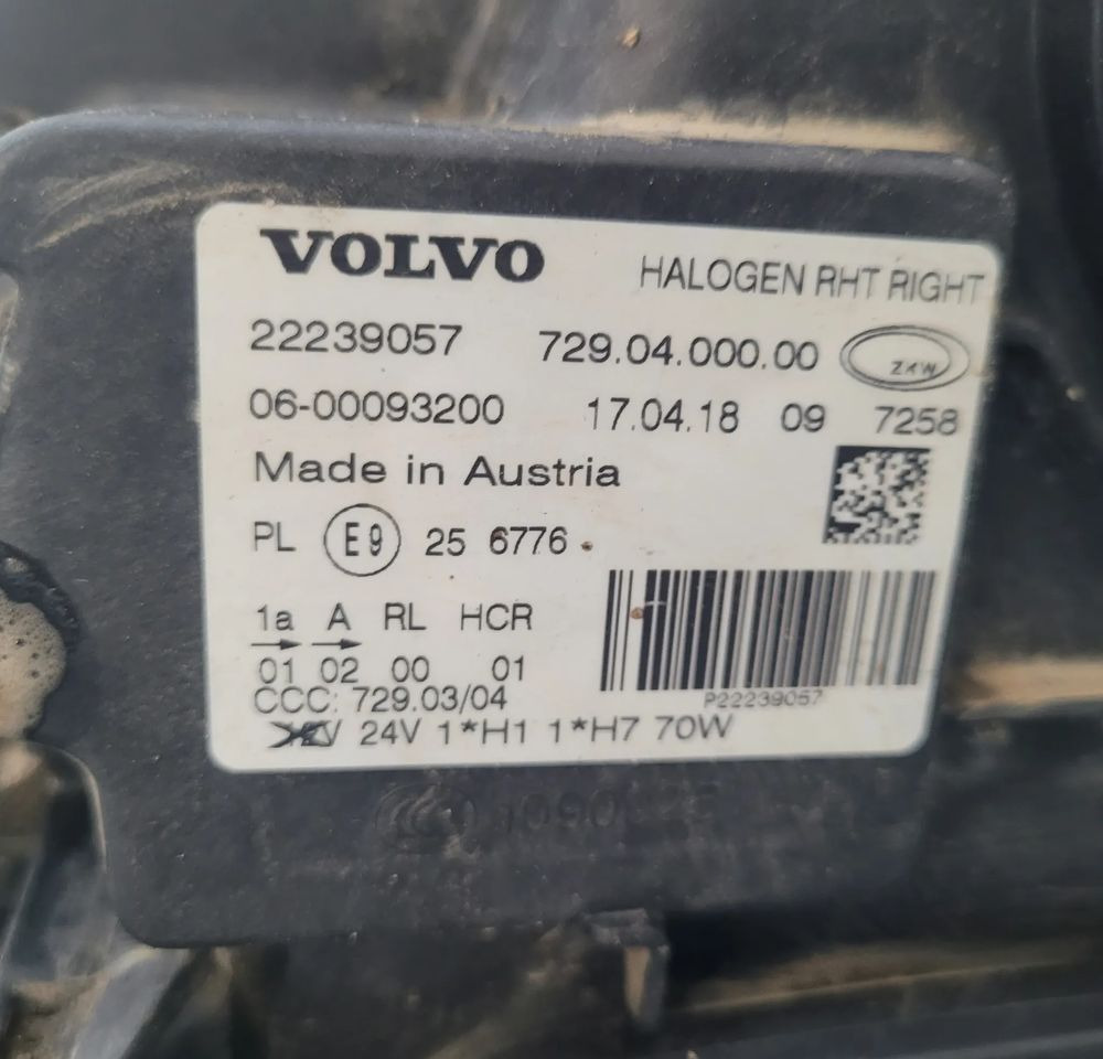 LAMPA VOLVO FMX RH ORYGINAŁ 22239057 CHWALIM116 - أضواء - شاحنة: صور 5 LAMPA VOLVO FMX RH ORYGINAŁ 22239057 CHWALIM116 - أضواء - شاحنة: صور 5