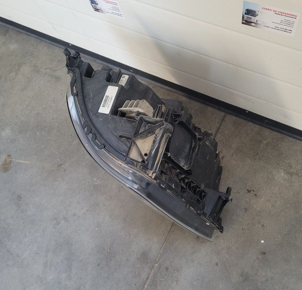 LAMPA VOLVO FMX RH ORYGINAŁ 22239057 CHWALIM116 - أضواء - شاحنة: صور 2 LAMPA VOLVO FMX RH ORYGINAŁ 22239057 CHWALIM116 - أضواء - شاحنة: صور 2