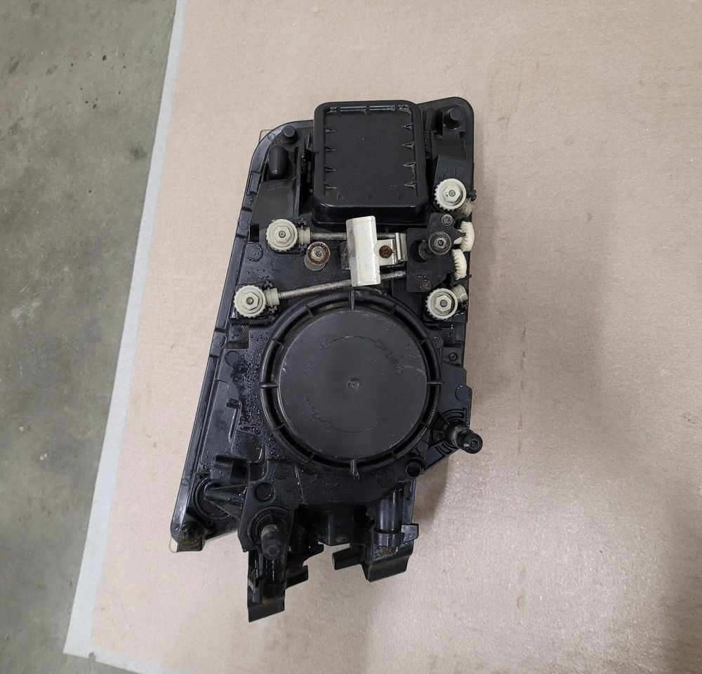 LAMPY VOLVO FH13 ORYGINAL KOMPLET - أضواء - شاحنة: صور 3 LAMPY VOLVO FH13 ORYGINAL KOMPLET - أضواء - شاحنة: صور 3