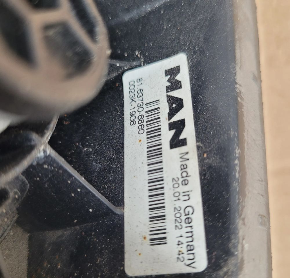 LUSTERKO LUSTERKA RH MAN TG3 ORYGINAŁ 81.63730-6860 CHWALIM116 - المرآة الخلفية - شاحنة: صور 3 LUSTERKO LUSTERKA RH MAN TG3 ORYGINAŁ 81.63730-6860 CHWALIM116 - المرآة الخلفية - شاحنة: صور 3