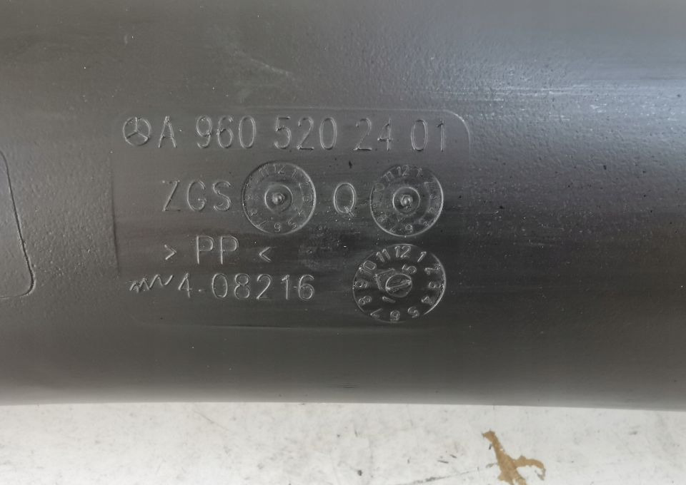 Łącznik filtra MERCEDES ACTROS MP4 A960 520 24 01 - فلتر الهواء: صور 2 Łącznik filtra MERCEDES ACTROS MP4 A960 520 24 01 - فلتر الهواء: صور 2