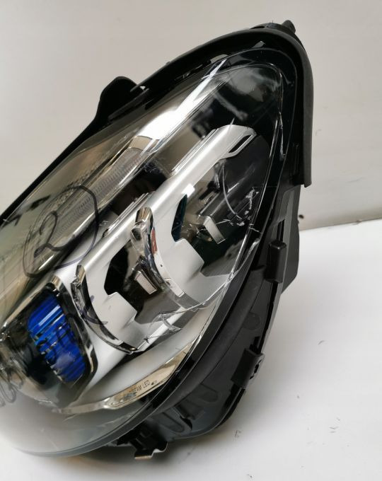 Lampa Mercedes c klasa - أضواء - شاحنة: صور 3 Lampa Mercedes c klasa - أضواء - شاحنة: صور 3