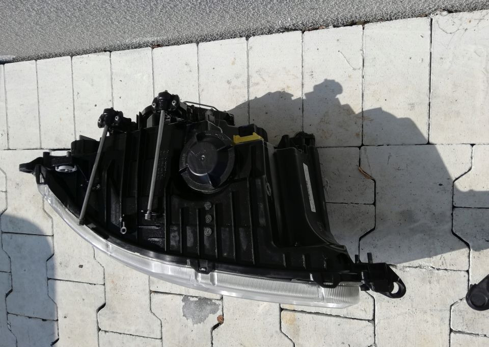 Lampy MERCEDES ACTROS Mp4 Antos ORYGINAŁ - كشافات - شاحنة: صور 4 Lampy MERCEDES ACTROS Mp4 Antos ORYGINAŁ - كشافات - شاحنة: صور 4