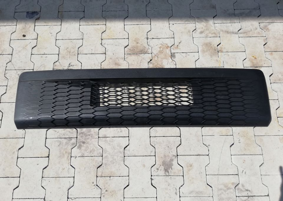 MASKA GRILL ATRAPA VOLVO FL FE 82523575 NOWY ORYG. - جلوپنجره - شاحنة: صور 1 MASKA GRILL ATRAPA VOLVO FL FE 82523575 NOWY ORYG. - جلوپنجره - شاحنة: صور 1