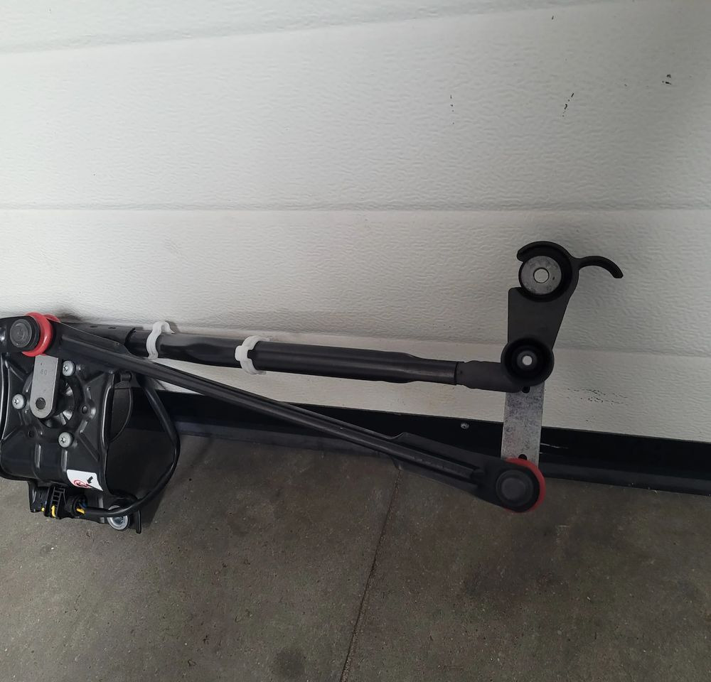 MECHANIZM WYCIERACZEK VOLVO FH4 FH5 ORYGINAŁ NOWY CHWALIM116 - مساحة الزجاج الأمامي - شاحنة: صور 3 MECHANIZM WYCIERACZEK VOLVO FH4 FH5 ORYGINAŁ NOWY CHWALIM116 - مساحة الزجاج الأمامي - شاحنة: صور 3