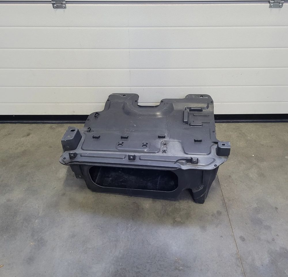 SCHOWEK BOCZNY RENAULT GAMA T 82226073 CHWALIM116 - هيكل السيارة الخارجية - شاحنة: صور 1 SCHOWEK BOCZNY RENAULT GAMA T 82226073 CHWALIM116 - هيكل السيارة الخارجية - شاحنة: صور 1