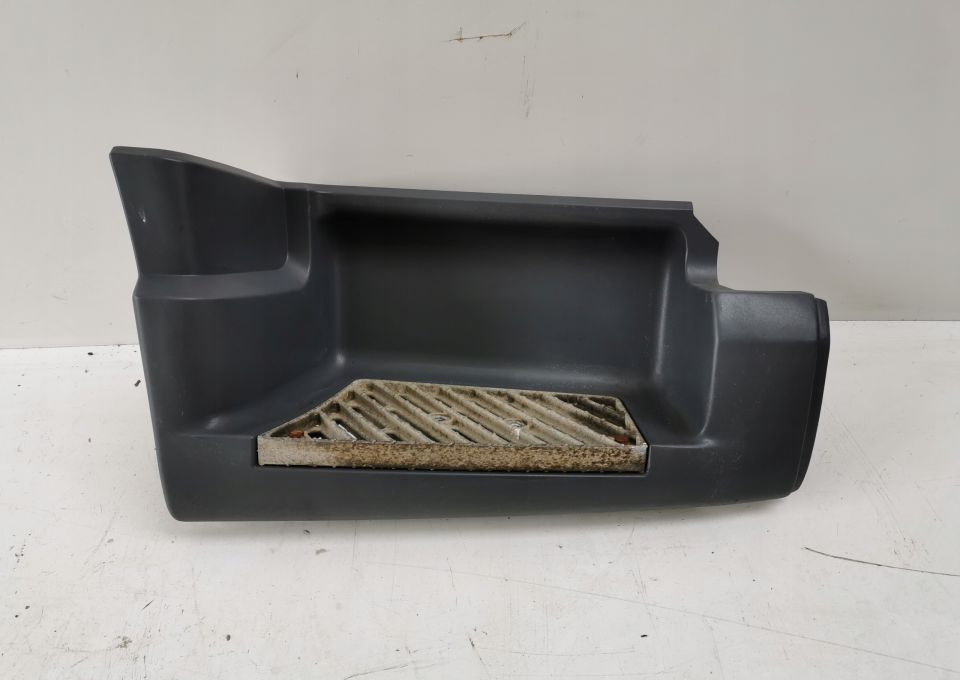 STOPNICA WŁAZ DAF LF PRAWA - خطوة جانبية - شاحنة: صور 1 STOPNICA WŁAZ DAF LF PRAWA - خطوة جانبية - شاحنة: صور 1