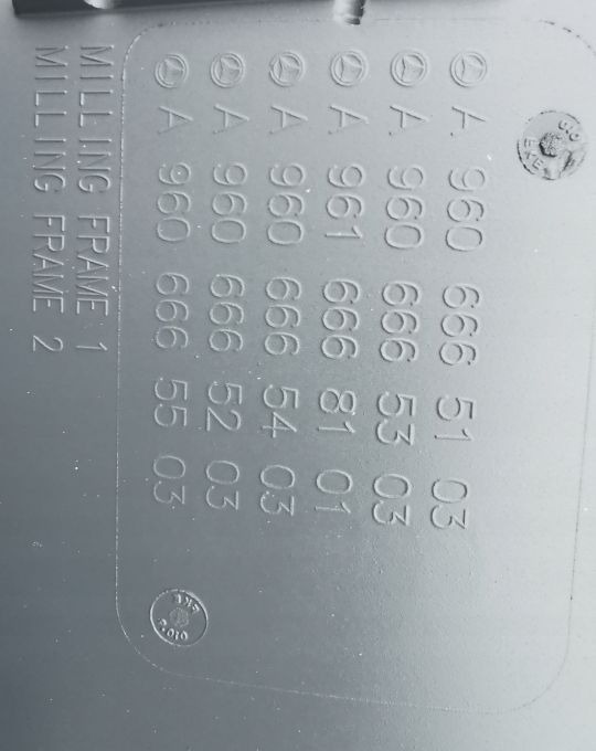 STOPNICA WŁAZ MERCEDES ACTROS MP4 ORYGINAŁ RH. - خطوة جانبية - شاحنة: صور 5 STOPNICA WŁAZ MERCEDES ACTROS MP4 ORYGINAŁ RH. - خطوة جانبية - شاحنة: صور 5