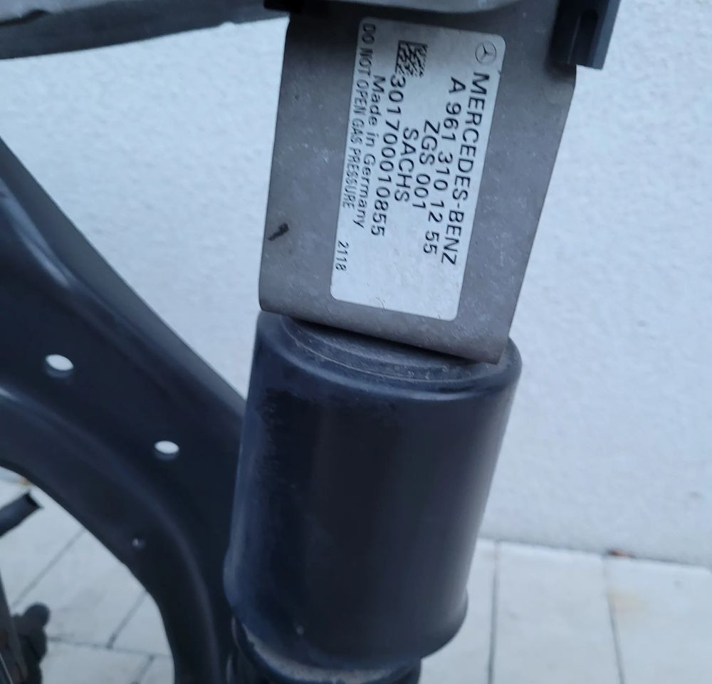 ZAWIESZENIE KABINY MERCEDES ACTROS MP4 - الكابينة تعليق - شاحنة: صور 2 ZAWIESZENIE KABINY MERCEDES ACTROS MP4 - الكابينة تعليق - شاحنة: صور 2