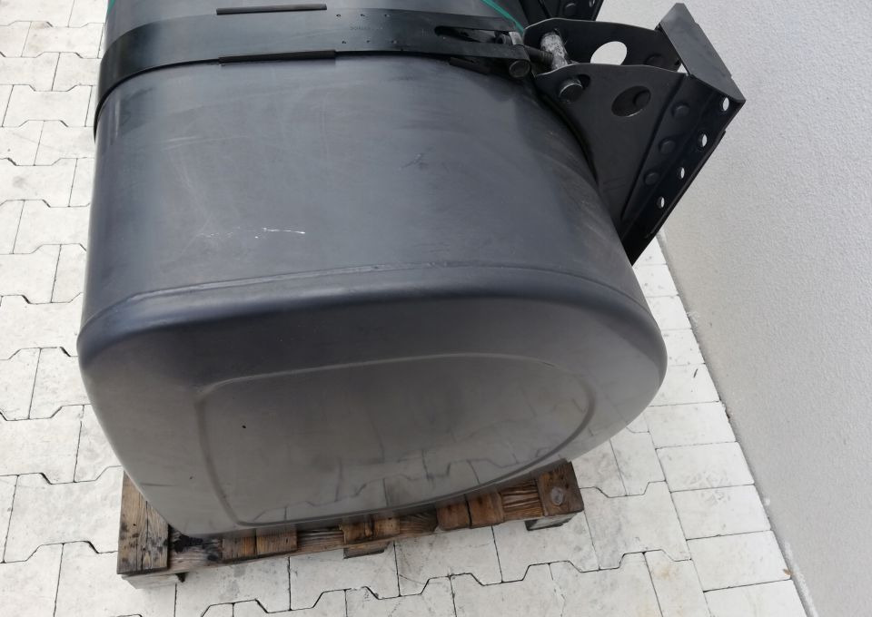 ZBIORNIK PALIWA VOLVO FH4 FH13 FMX FM 110X70CM - خزان وقود - شاحنة: صور 3 ZBIORNIK PALIWA VOLVO FH4 FH13 FMX FM 110X70CM - خزان وقود - شاحنة: صور 3