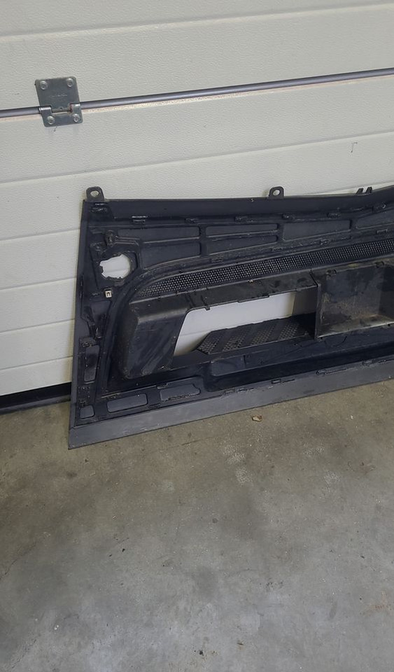 ZDERZAK MERCEDES ACTROS MP4 ORYGINAŁ - كأس مترعة - شاحنة: صور 4 ZDERZAK MERCEDES ACTROS MP4 ORYGINAŁ - كأس مترعة - شاحنة: صور 4