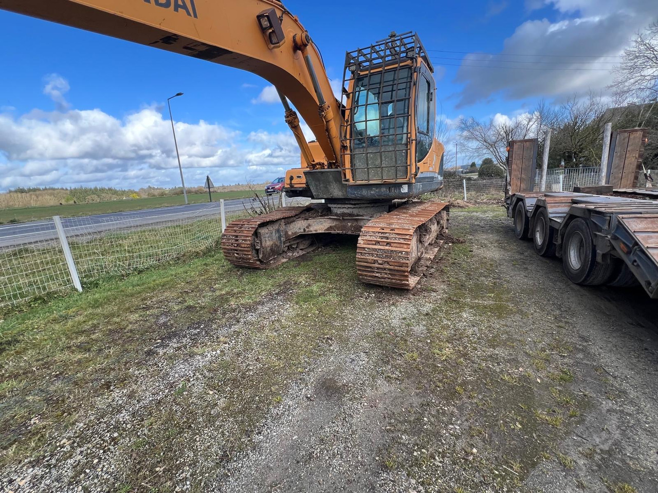 HYUNDAI ROBEX180L0-9 - حفارات زحافة: صور 3 HYUNDAI ROBEX180L0-9 - حفارات زحافة: صور 3