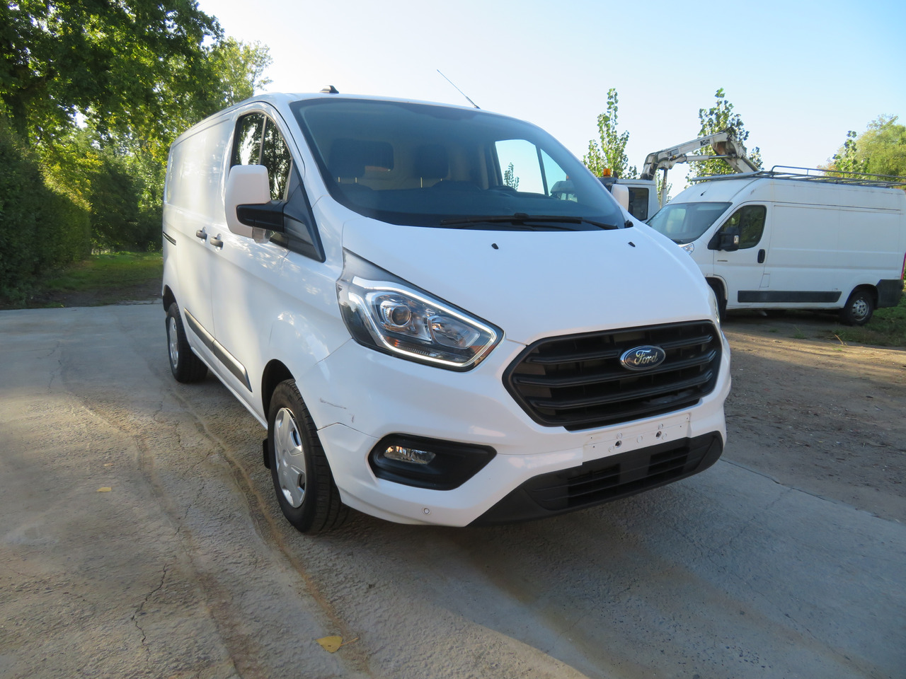 Ford Transit Custom 2.0 Trend - فان المدمجة: صور 1 Ford Transit Custom 2.0 Trend - فان المدمجة: صور 1