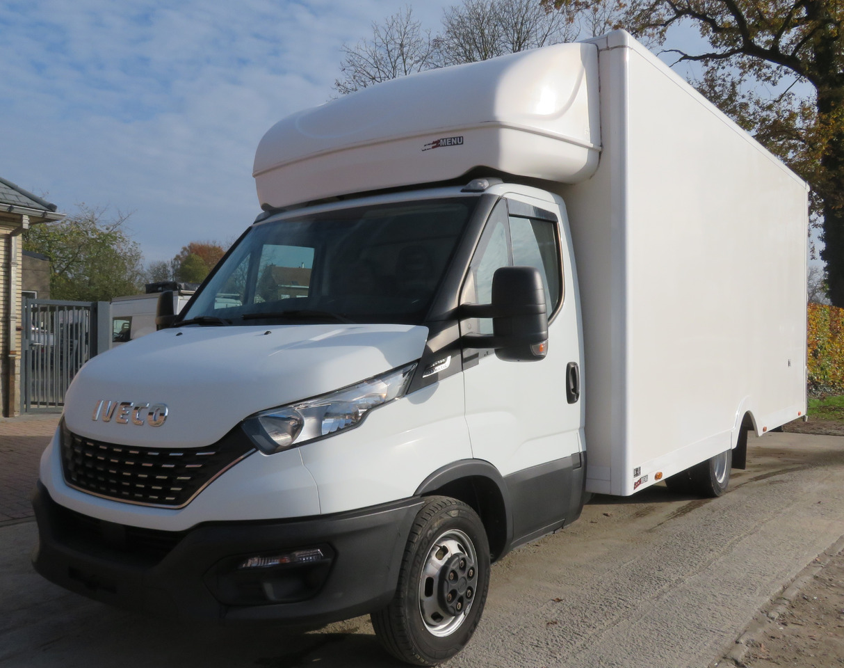 Iveco Daily 35C14 - الشاحنات الصغيرة صندوق مغلق: صور 4 Iveco Daily 35C14 - الشاحنات الصغيرة صندوق مغلق: صور 4