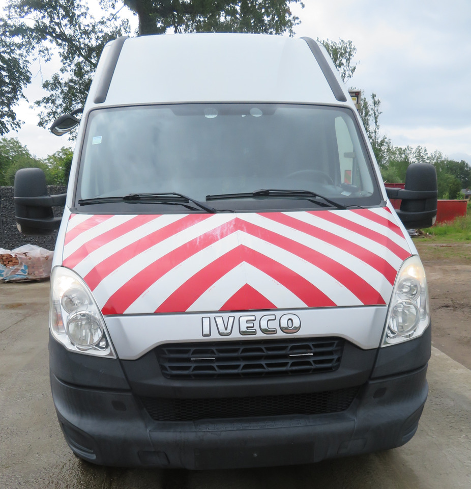 Iveco Daily 50C15 - 4X2 - فان: صور 2 Iveco Daily 50C15 - 4X2 - فان: صور 2