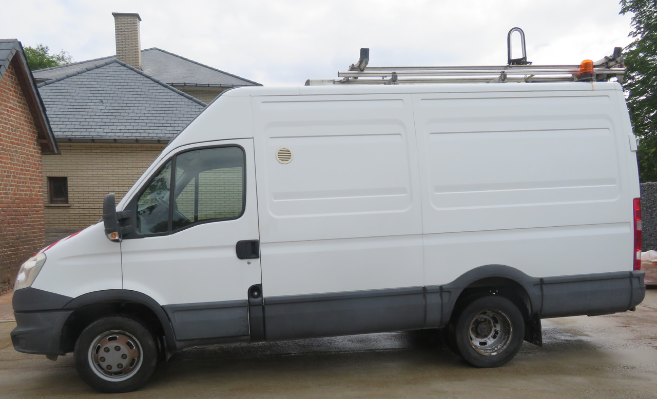 Iveco Daily 50C15 - فان: صور 5 Iveco Daily 50C15 - فان: صور 5