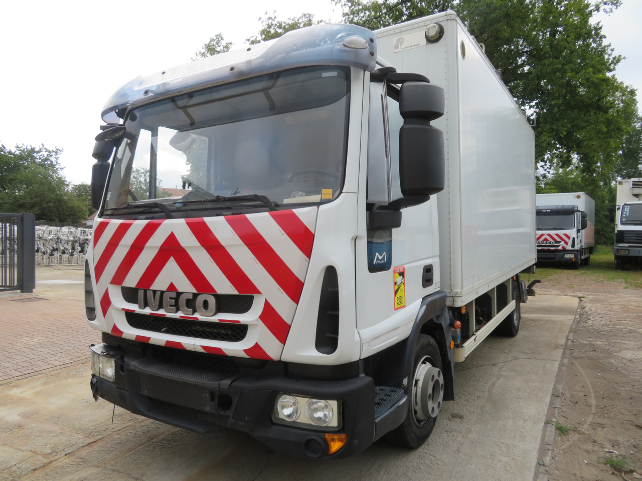 Iveco Eurocargo ML90E18 Bakwagen - بصندوق مغلق شاحنة: صور 3 Iveco Eurocargo ML90E18 Bakwagen - بصندوق مغلق شاحنة: صور 3