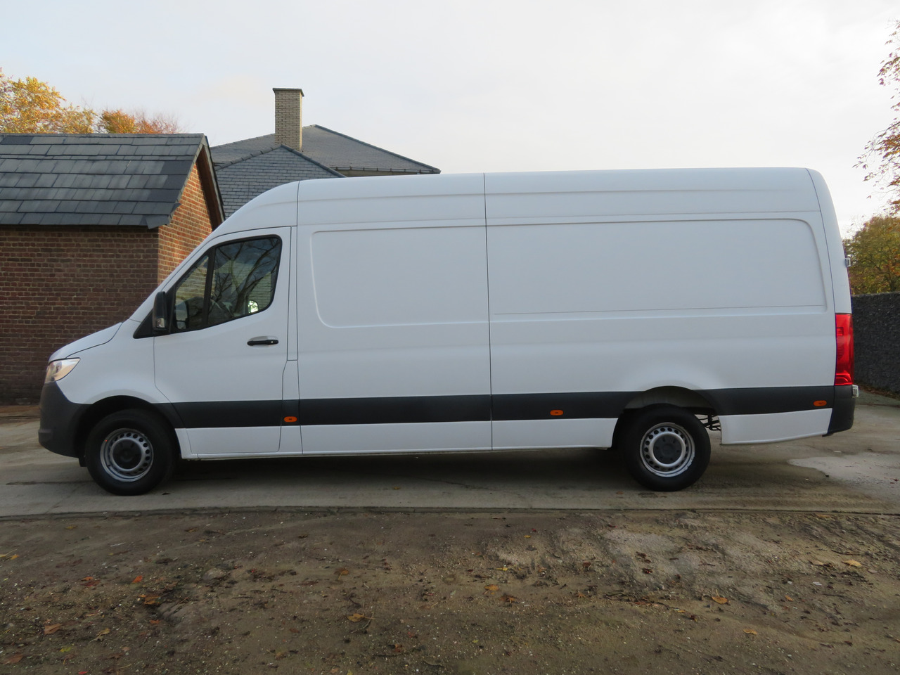 Mercedes-Benz Sprinter 317cdi - A3H2 - 3.5T trekvermogen - فان: صور 4 Mercedes-Benz Sprinter 317cdi - A3H2 - 3.5T trekvermogen - فان: صور 4