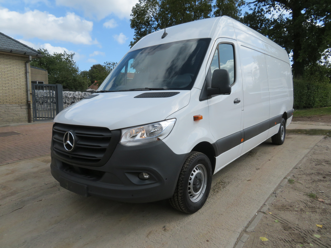 Mercedes-Benz Sprinter 317cdi - A3H2 - فان: صور 3 Mercedes-Benz Sprinter 317cdi - A3H2 - فان: صور 3