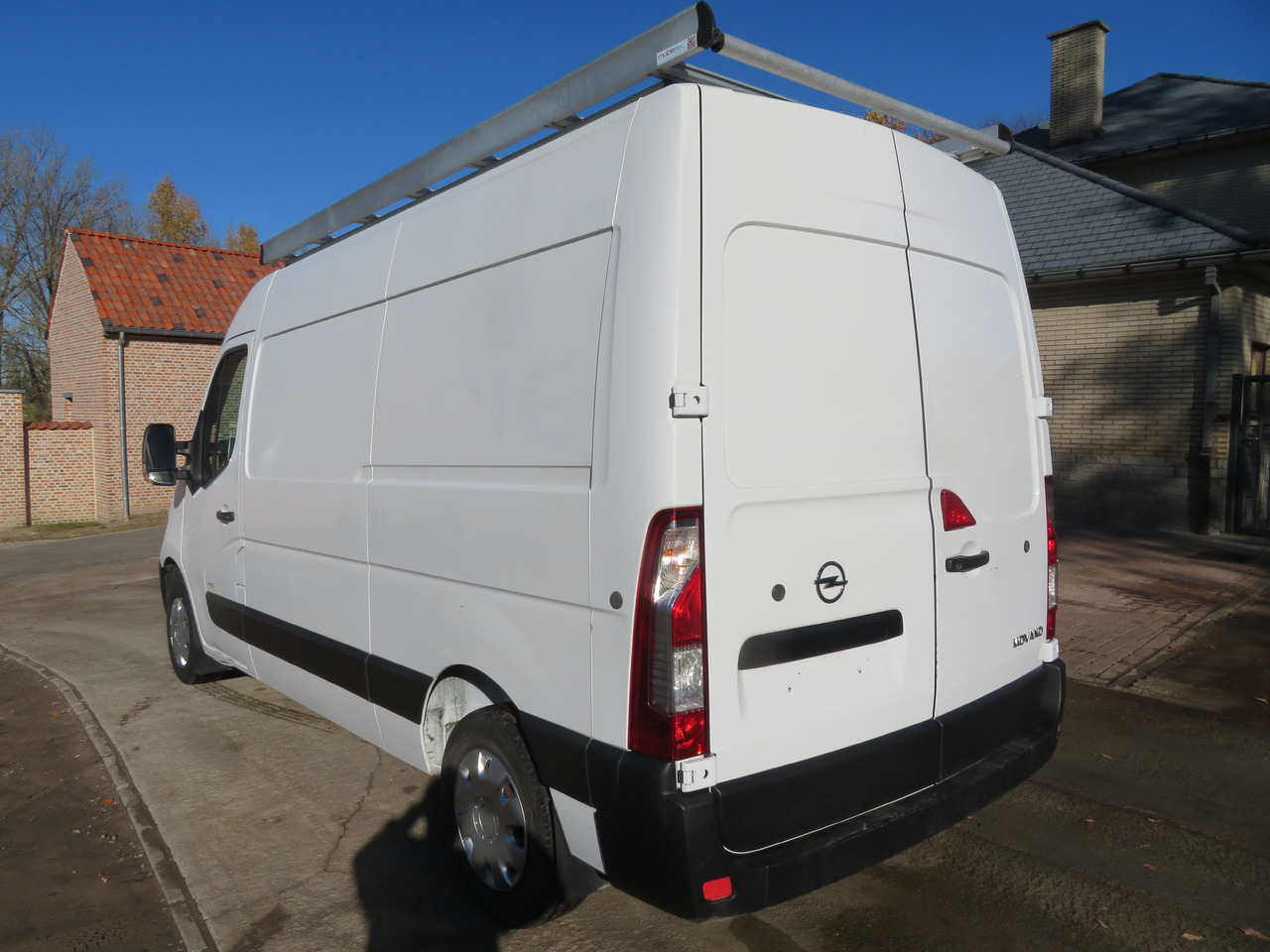 Opel Movano 2.3 CDTI - L2H2 - فان المدمجة: صور 5 Opel Movano 2.3 CDTI - L2H2 - فان المدمجة: صور 5