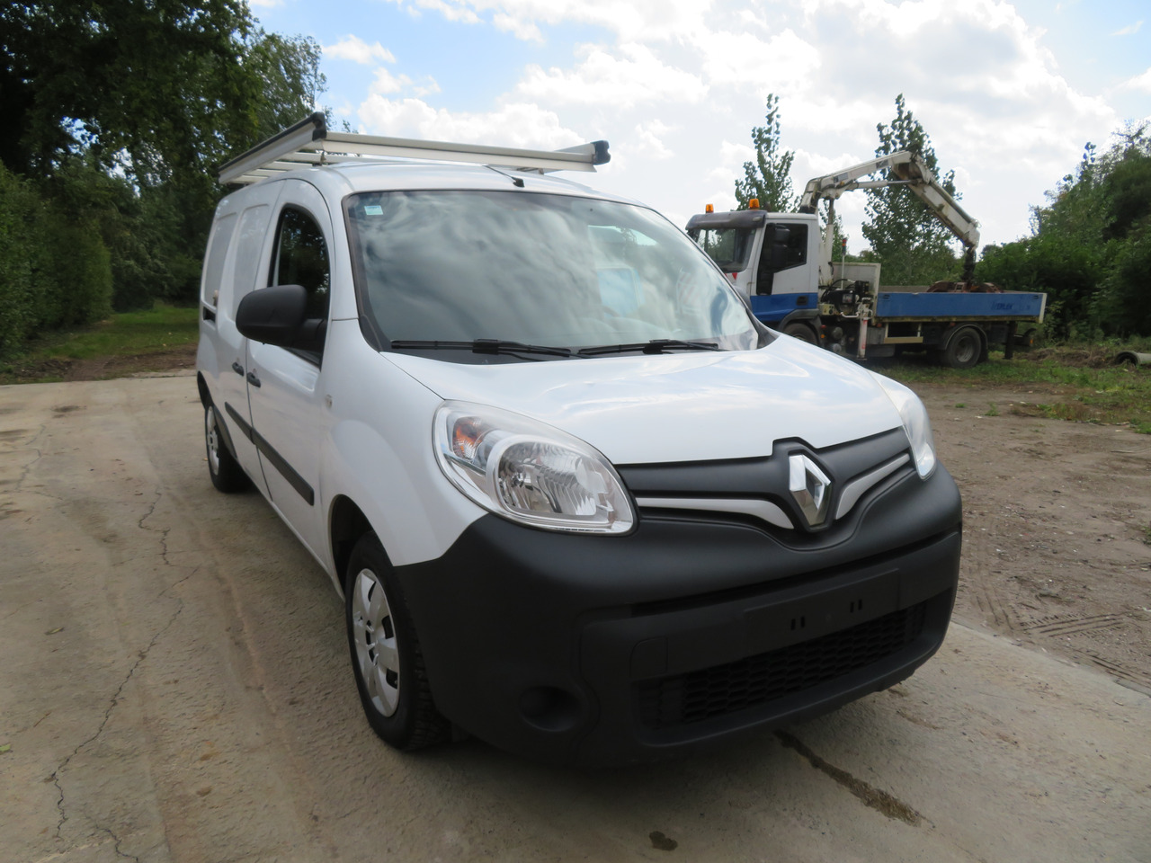 Renault Kangoo EXPRESS MAXI 1.5 dCi Grand Confort - فان المدمجة: صور 1 Renault Kangoo EXPRESS MAXI 1.5 dCi Grand Confort - فان المدمجة: صور 1