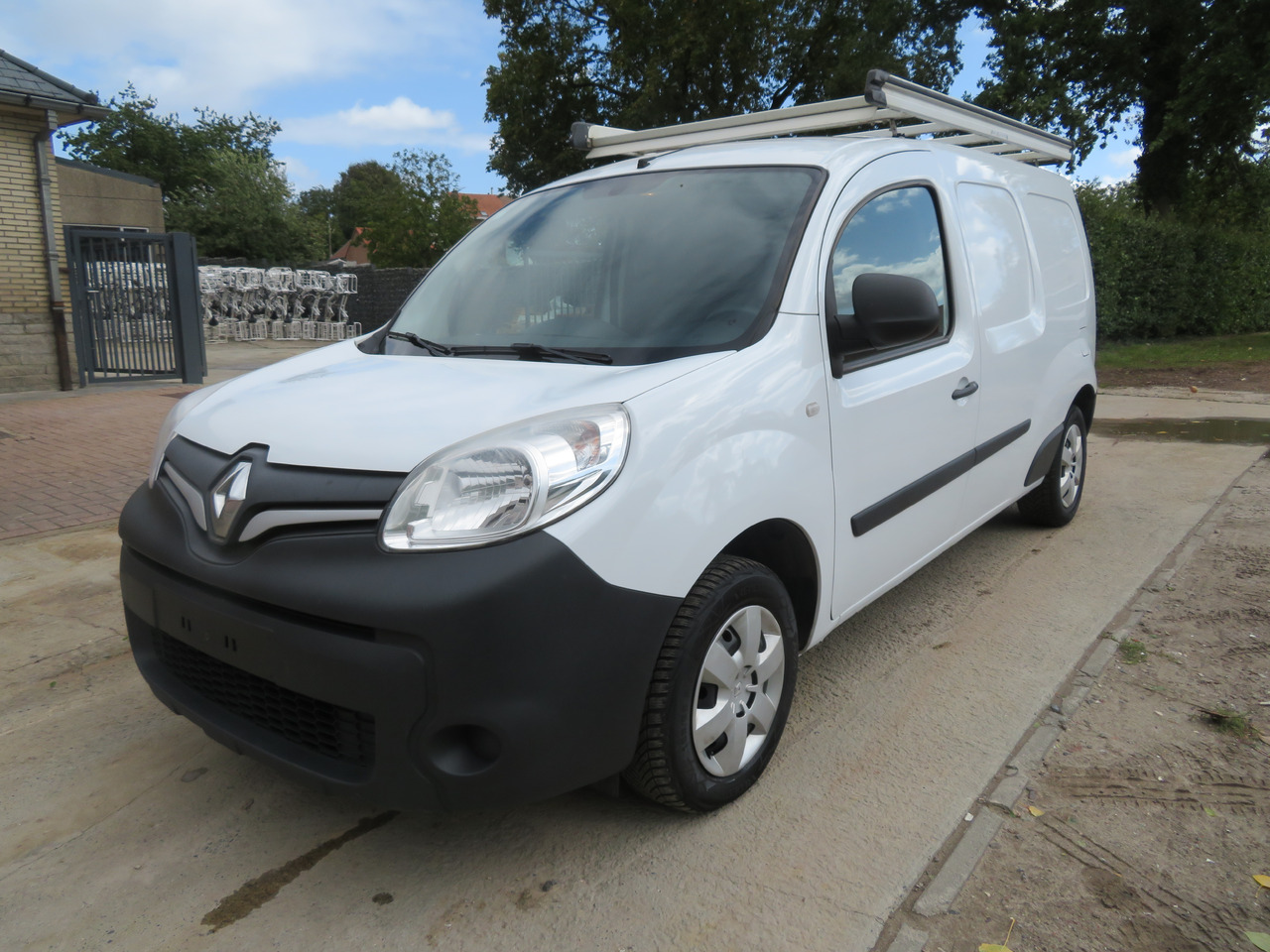 Renault Kangoo EXPRESS MAXI 1.5 dCi Grand Confort - فان المدمجة: صور 3 Renault Kangoo EXPRESS MAXI 1.5 dCi Grand Confort - فان المدمجة: صور 3