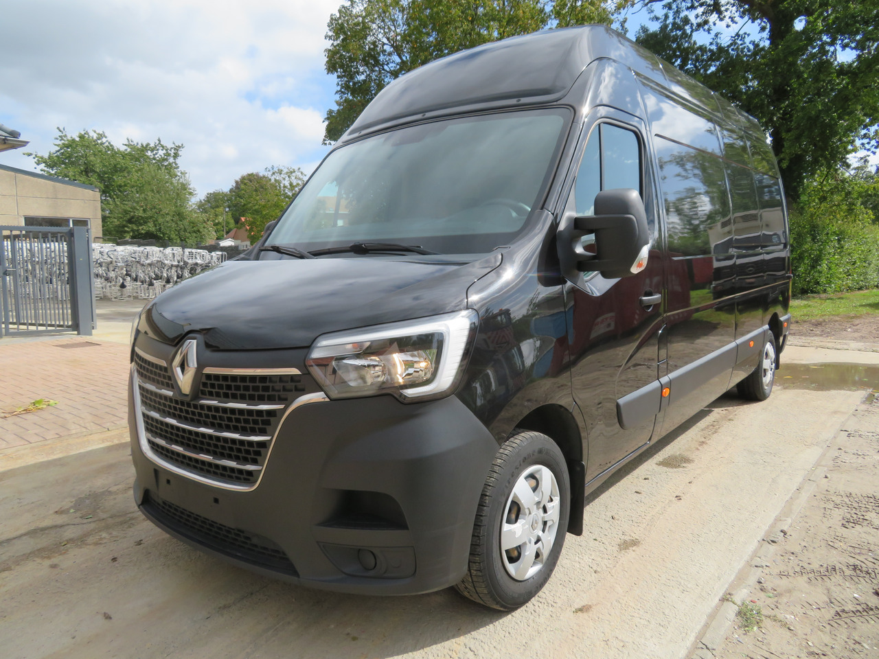 Renault Master 2.3dCi Grand Confort - L3H3 - فان: صور 3 Renault Master 2.3dCi Grand Confort - L3H3 - فان: صور 3