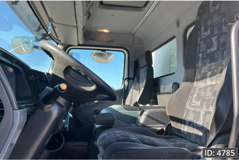 Mercedes-Benz Atego 1318 Day Cab, Euro 5, BDF / EPS automatic / DHOLLANDIA 2000KG إيجار Mercedes-Benz Atego 1318 Day Cab, Euro 5, BDF / EPS automatic / DHOLLANDIA 2000KG: صور 9