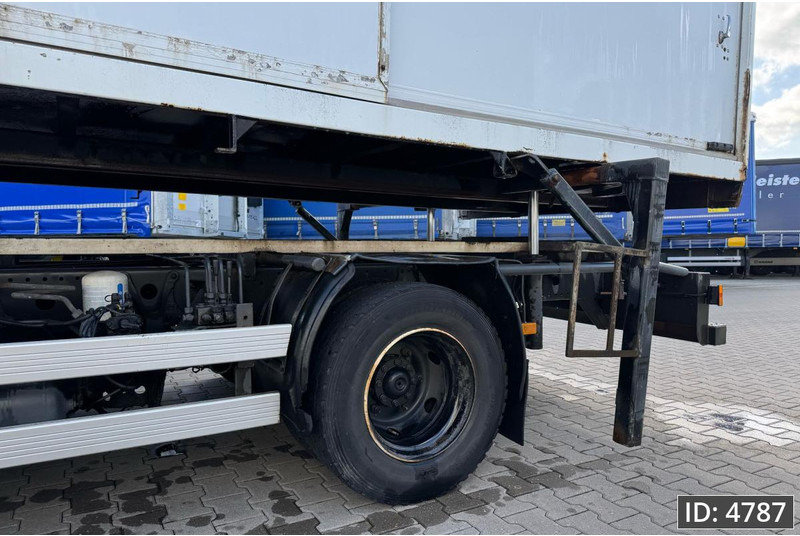Mercedes-Benz Atego 816 Day Cab, Euro 5, BDF / EPS automatic / standklima / Hydraulic system - شاحنات الحاويات / جسم علوي قابل للتغيير شاحنة: صور 3 Mercedes-Benz Atego 816 Day Cab, Euro 5, BDF / EPS automatic / standklima / Hydraulic system - شاحنات الحاويات / جسم علوي قابل للتغيير شاحنة: صور 3
