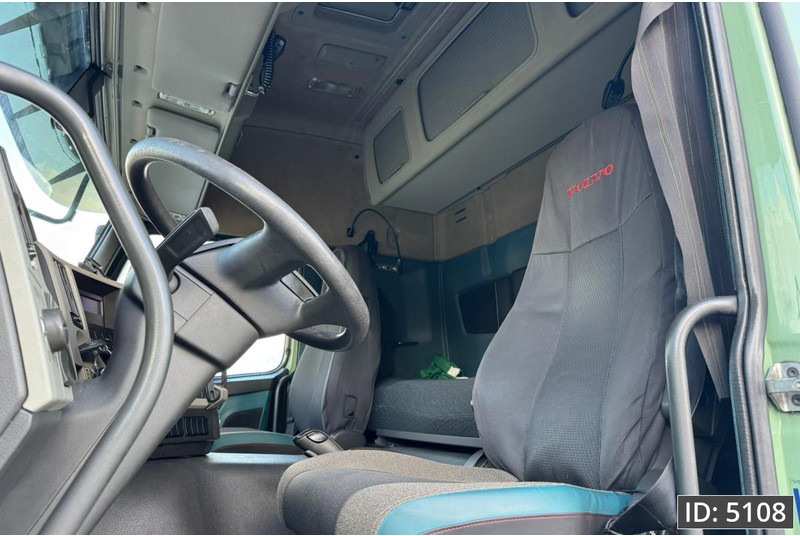 Volvo FM 420 Globetrotter, Euro 6 - شاحنة جرار: صور 5 Volvo FM 420 Globetrotter, Euro 6 - شاحنة جرار: صور 5