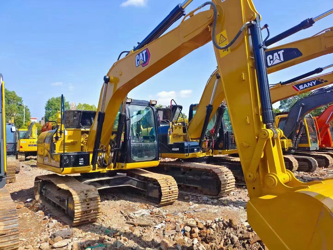 CAT 313D2 Wheel Excavator Click Here for Discount - حفارات زحافة: صور 2 CAT 313D2 Wheel Excavator Click Here for Discount - حفارات زحافة: صور 2