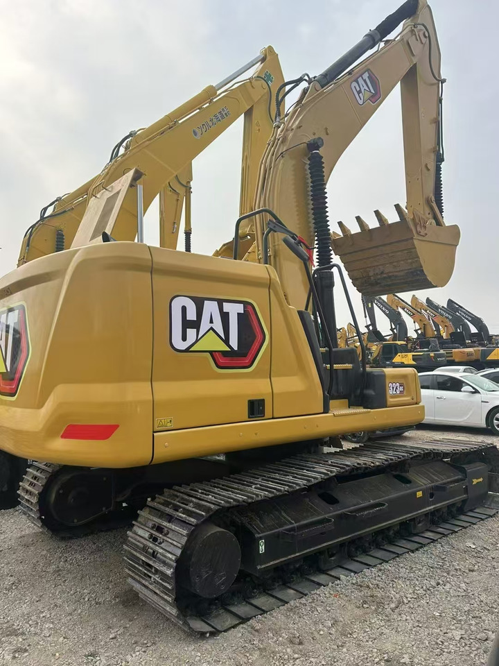 CAT 323D - حفارات زحافة: صور 1 CAT 323D - حفارات زحافة: صور 1