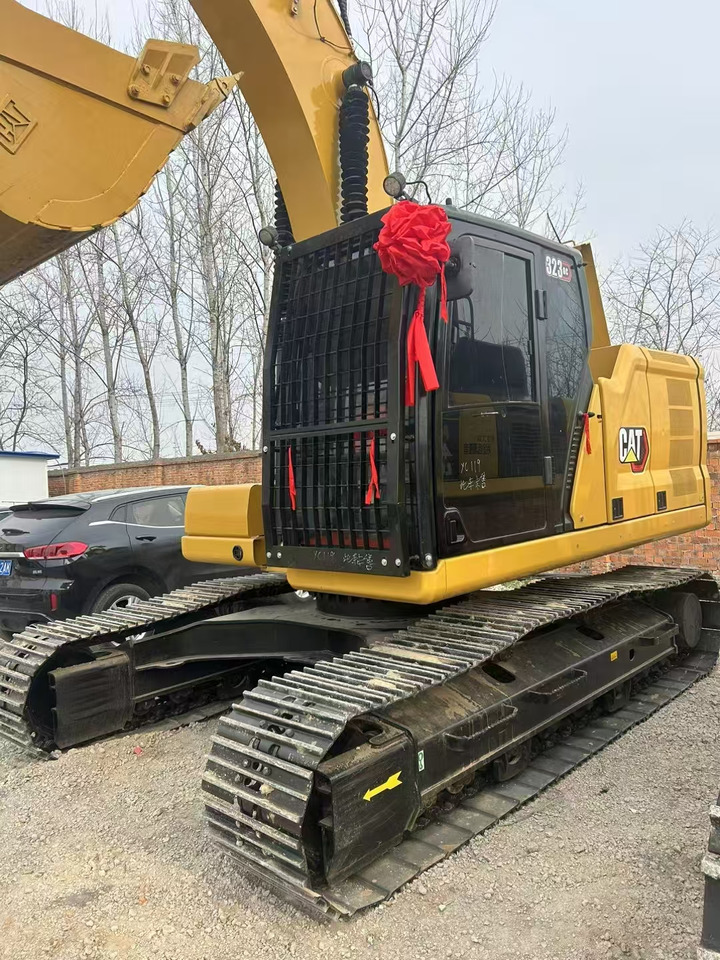 CAT 323D - حفارات زحافة: صور 4 CAT 323D - حفارات زحافة: صور 4