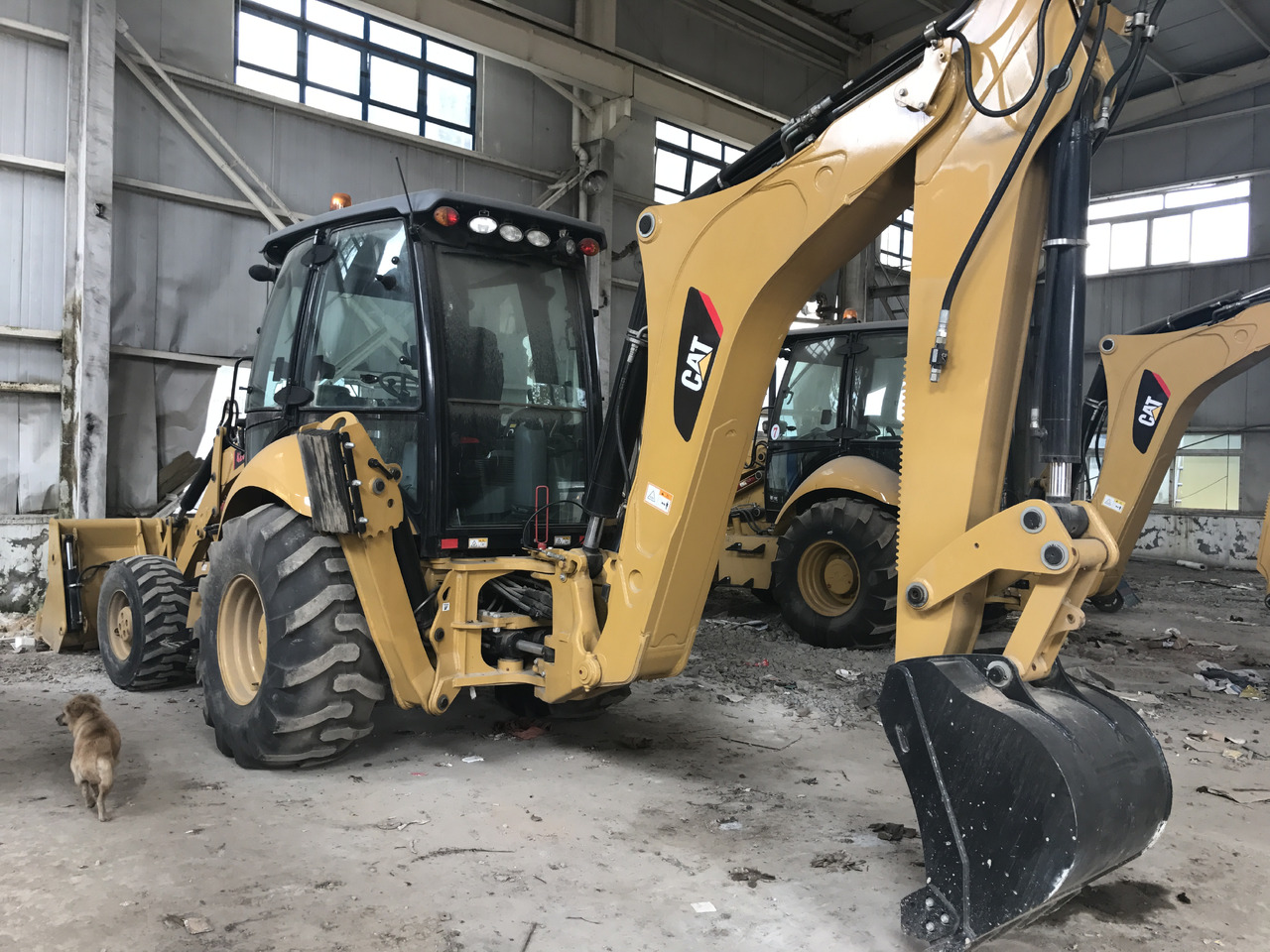 CAT Backhoe Loader 420F Click Here for Discount - حفار متعدد الاستخدام: صور 1 CAT Backhoe Loader 420F Click Here for Discount - حفار متعدد الاستخدام: صور 1