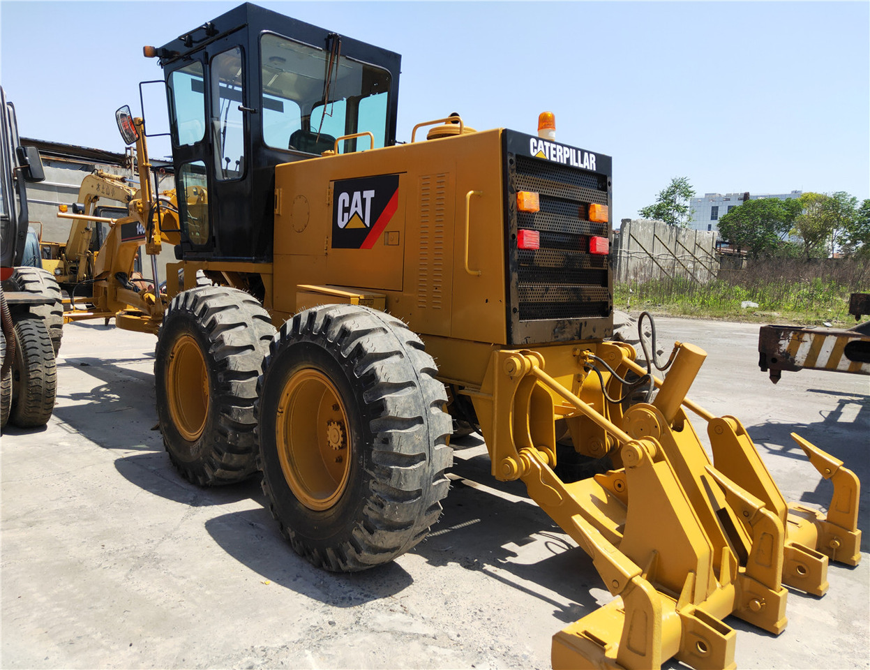 CATERPILLAR 140H CAT Grader Click Here for DIscount - آلة تسوية الأرض: صور 1 CATERPILLAR 140H CAT Grader Click Here for DIscount - آلة تسوية الأرض: صور 1