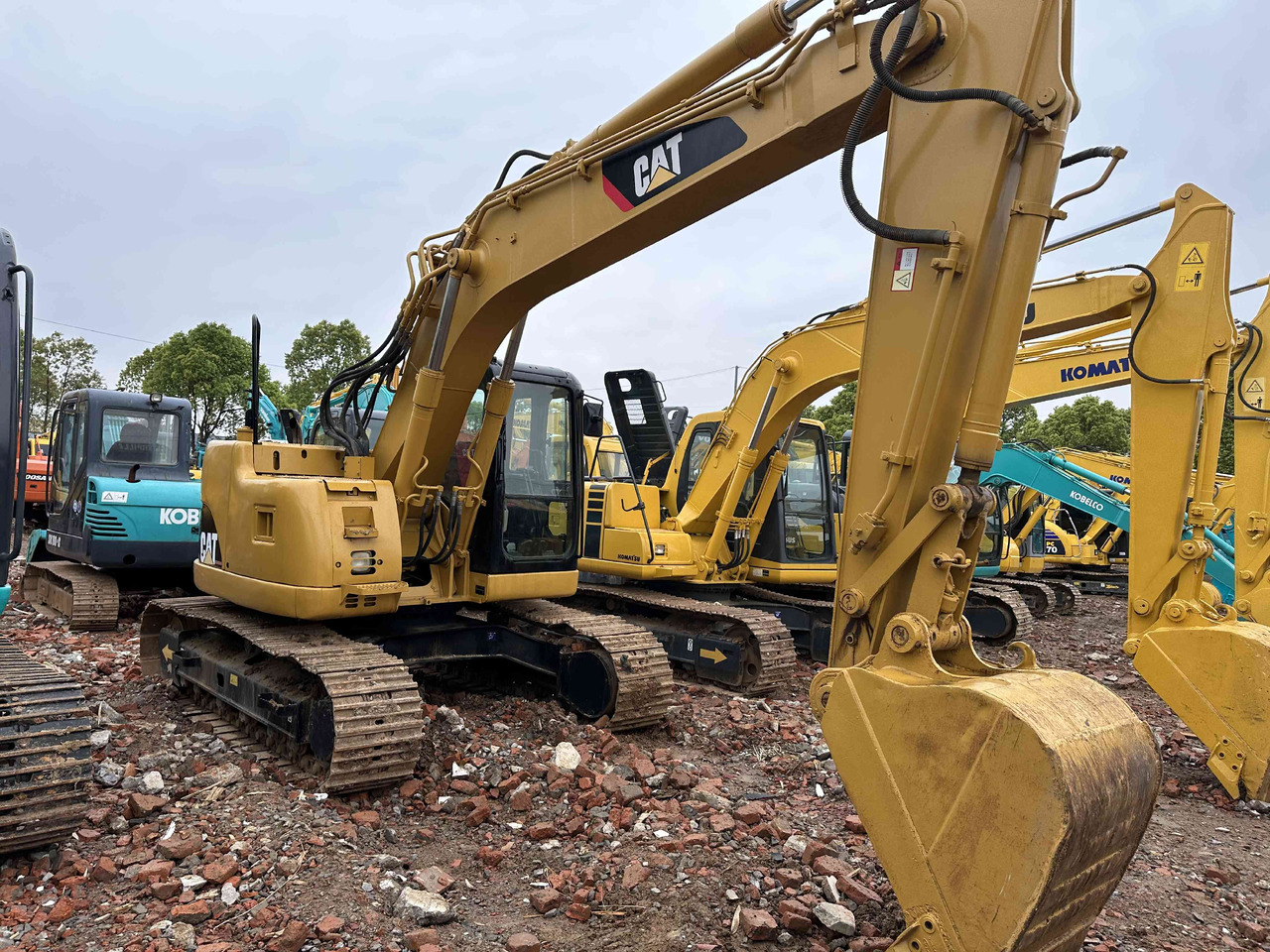 CATERPILLAR 313C Wheel Excavator Click for Discount - حفارات زحافة: صور 1 CATERPILLAR 313C Wheel Excavator Click for Discount - حفارات زحافة: صور 1