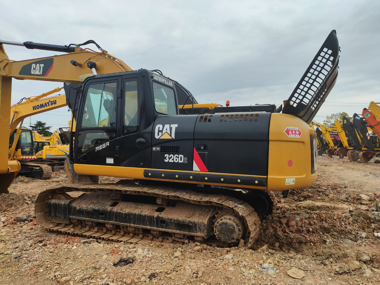 CATERPILLAR 326D - حفارات زحافة: صور 4 CATERPILLAR 326D - حفارات زحافة: صور 4