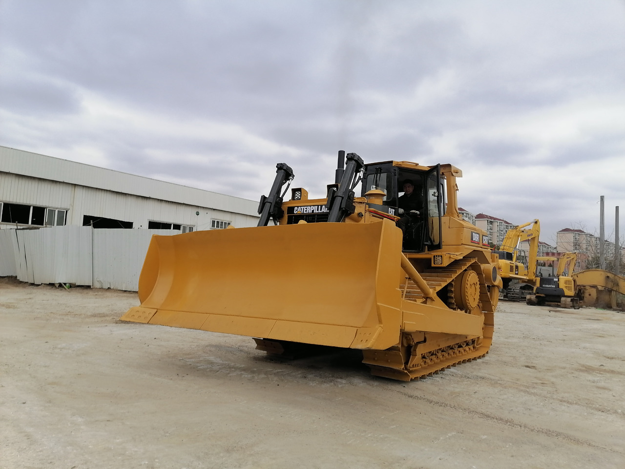 CATERPILLAR D8R - بلدوزر: صور 5 CATERPILLAR D8R - بلدوزر: صور 5