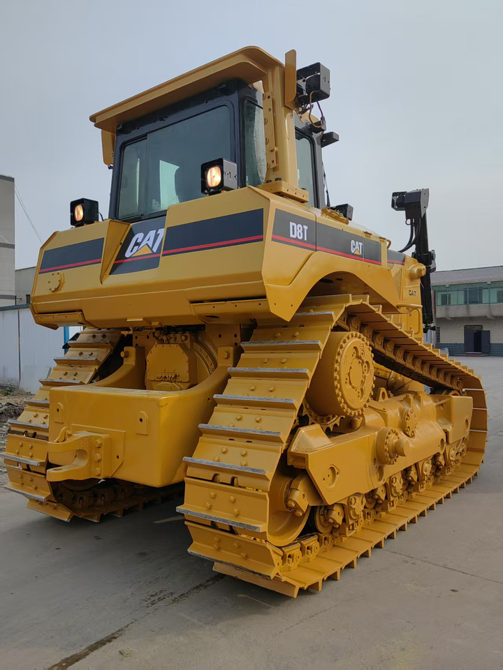 CATERPILLAR D8T - بلدوزر: صور 1 CATERPILLAR D8T - بلدوزر: صور 1