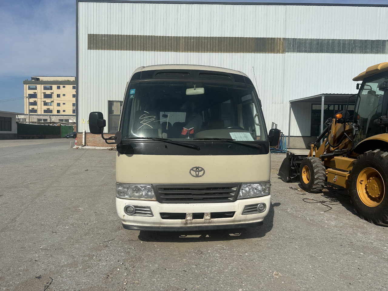 Coaster Special Price Available - النقل الحضري: صور 3 Coaster Special Price Available - النقل الحضري: صور 3