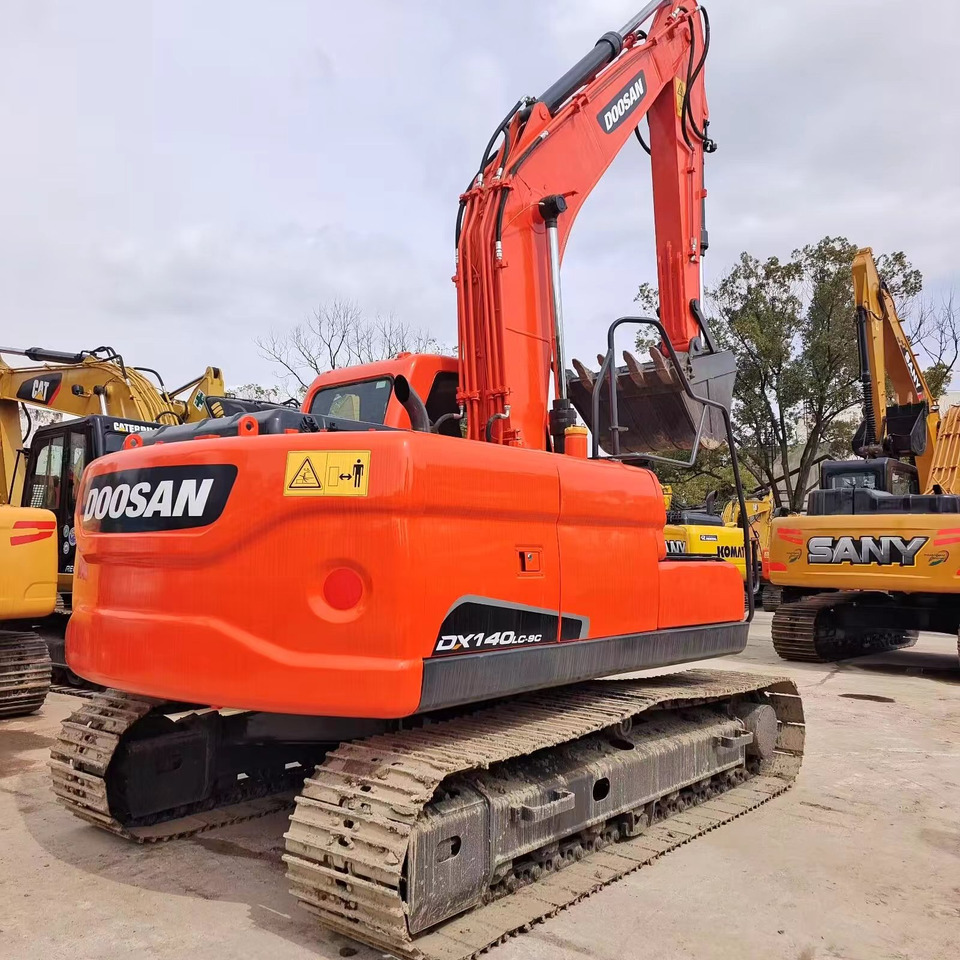 DOOSAN DX140 Crawler excavator Good condition - حفارات زحافة: صور 1 DOOSAN DX140 Crawler excavator Good condition - حفارات زحافة: صور 1